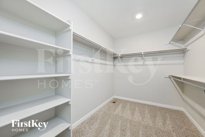 Building Photo - 10993 Vaughn St