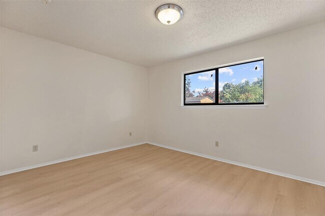 Building Photo - 11205 Amethyst Trail