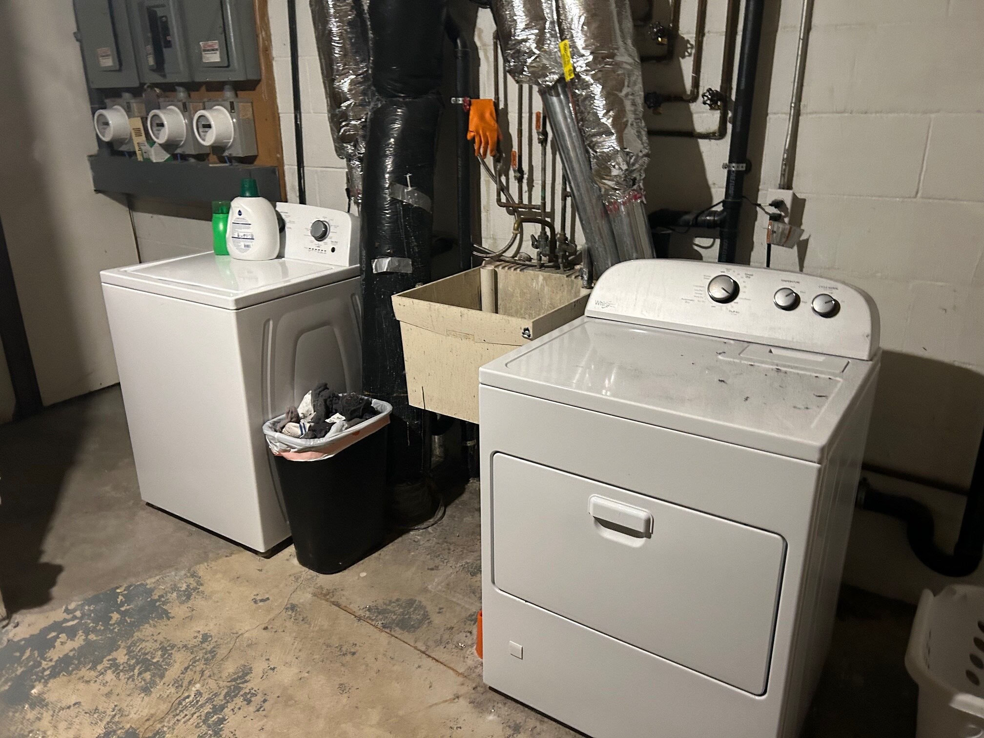 Free Washing Machine & Dryer - 2432 Stevens Ave