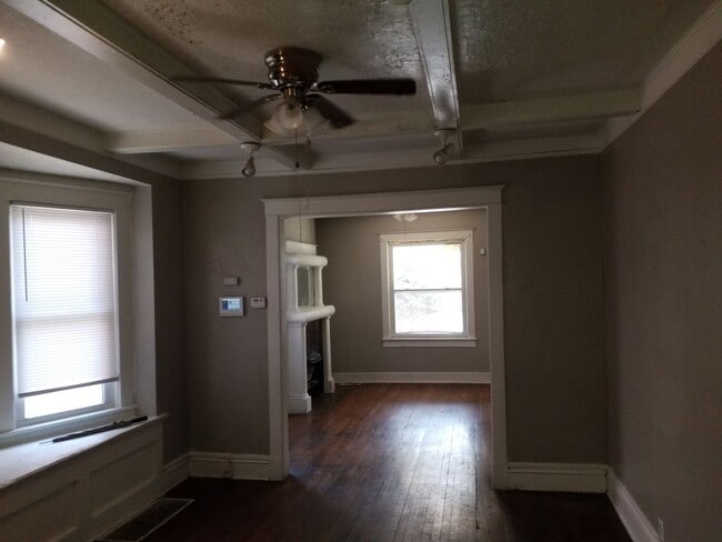 Building Photo - Spacious 5 BD/3 BA Home in the Heart of Ka...