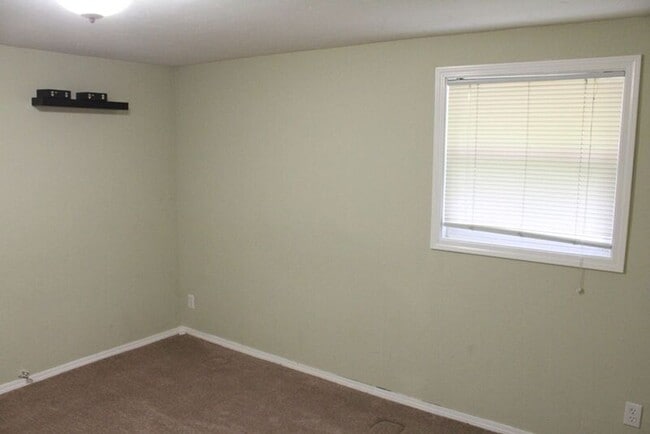 Building Photo - 2720 Heron St