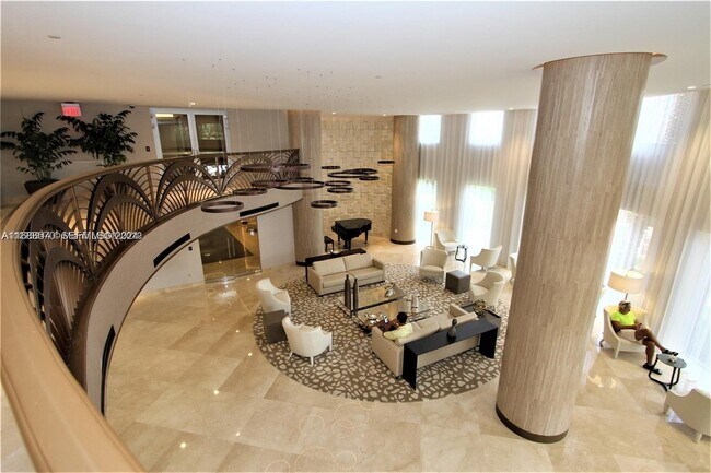 Building Photo - 17555 Collins Ave