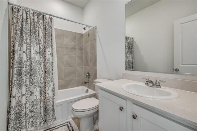 Building Photo - 1413 Rousseau Dr