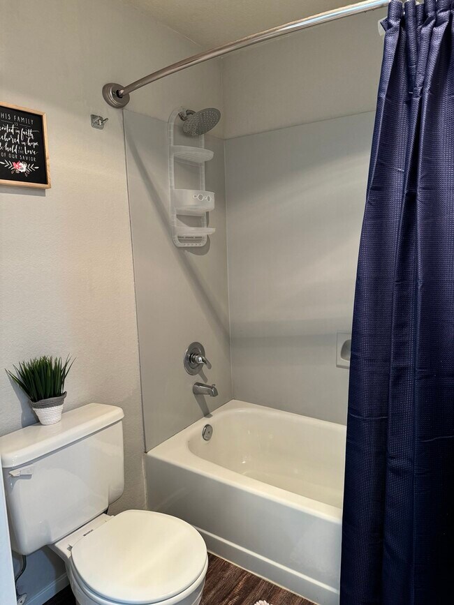 Building Photo - 8407 18th Ave W