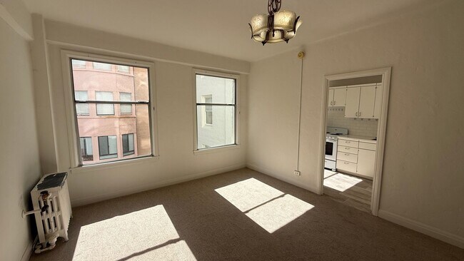 Building Photo - 631 O'Farrell St