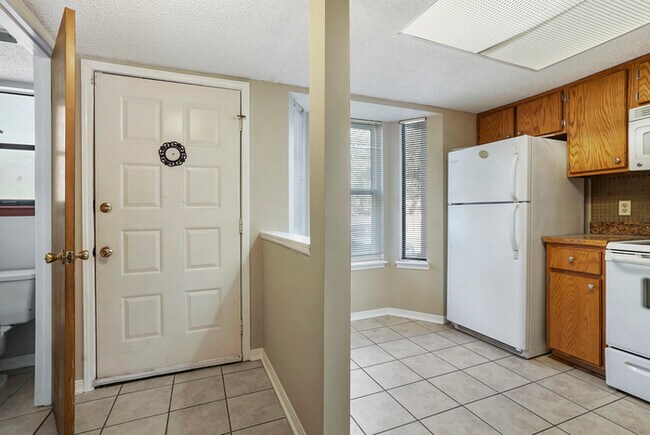 Building Photo - 3517 Peeler Rd