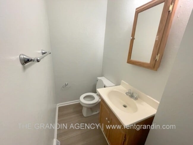 Building Photo - 1770 Elbert Dr