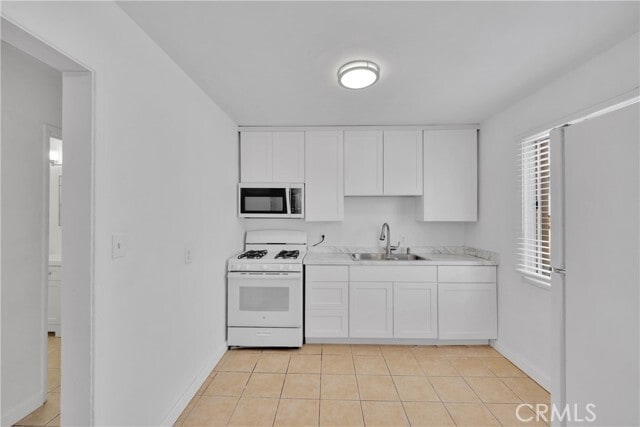 Building Photo - 3967 B St