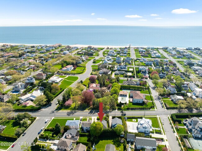 Building Photo - 230 Norwood Ave N