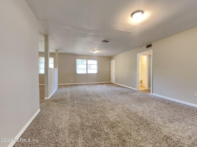 Building Photo - 2005 Figaro Ln