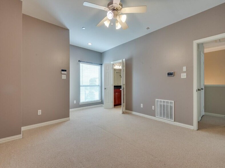 Master - 2407 Stutz Dr