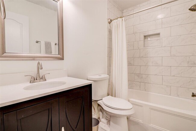 Building Photo - 5339 Canyon Hollow Dr