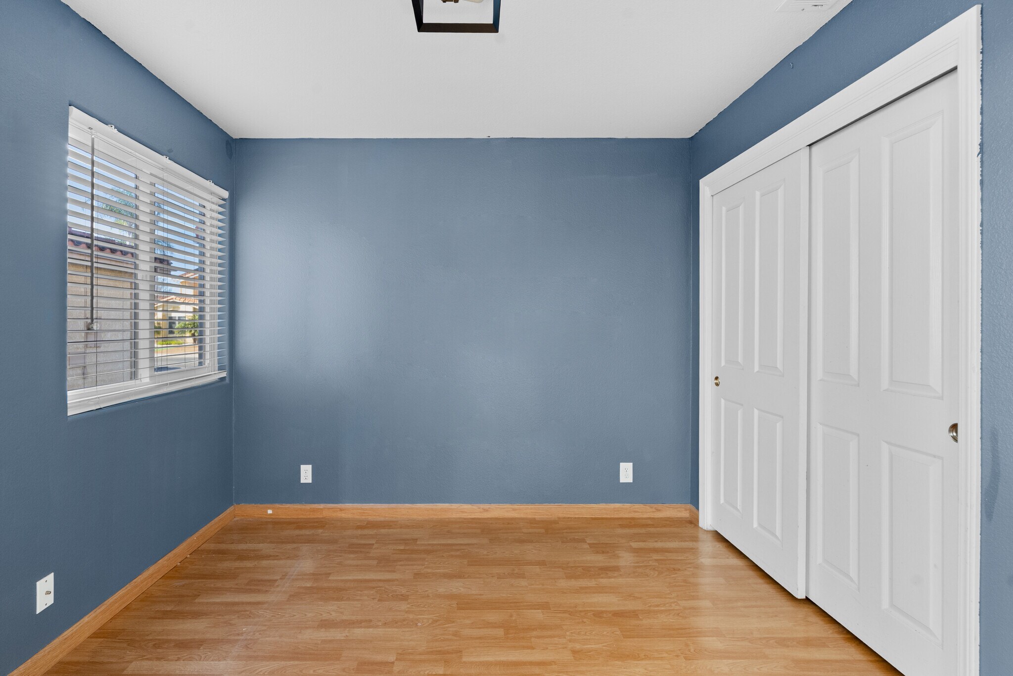 Building Photo - 1124 Grass Valley Way