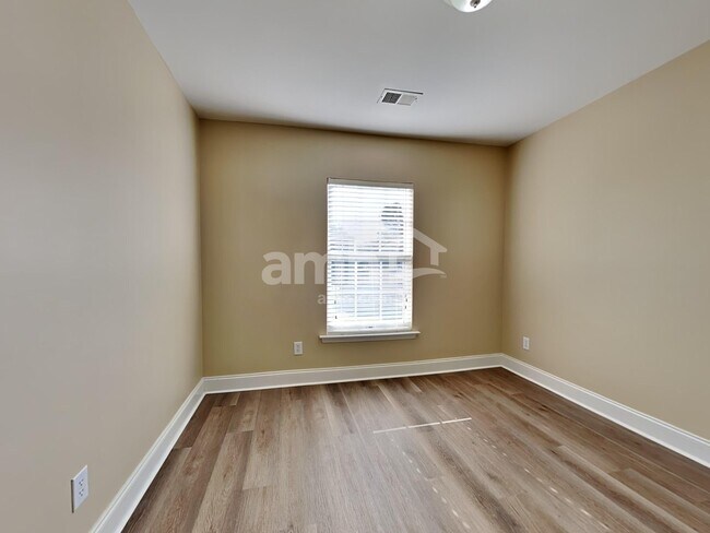 Building Photo - 419 Norwood Ct