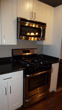 Gas Self Cleaning stove - 170 Finley St