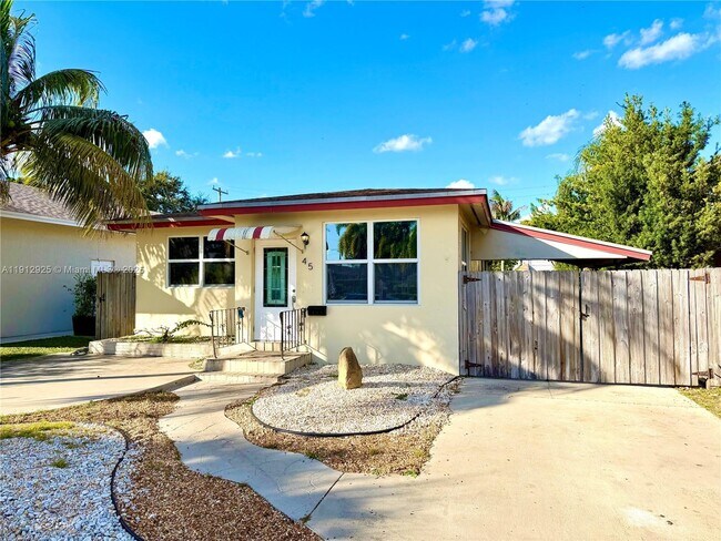 Primary Photo - 45 SE 14th St