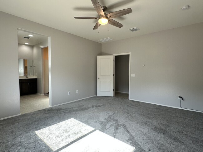 Building Photo - 7303 S Via Tierra Mesa