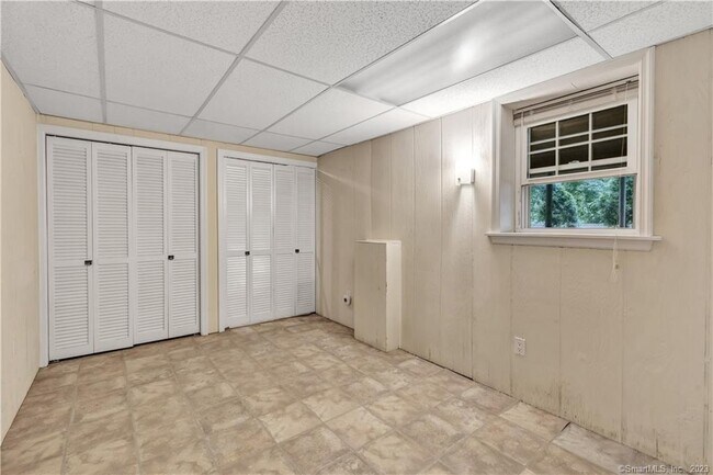 Building Photo - 4 Cranbury Woods Rd