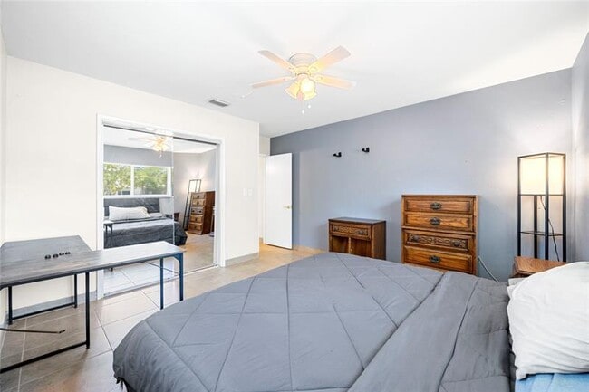 Building Photo - 4511 Sea Grape Dr