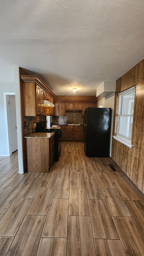 Building Photo - 4 Bed 2 Bath Home with Covered Carport in Bethany