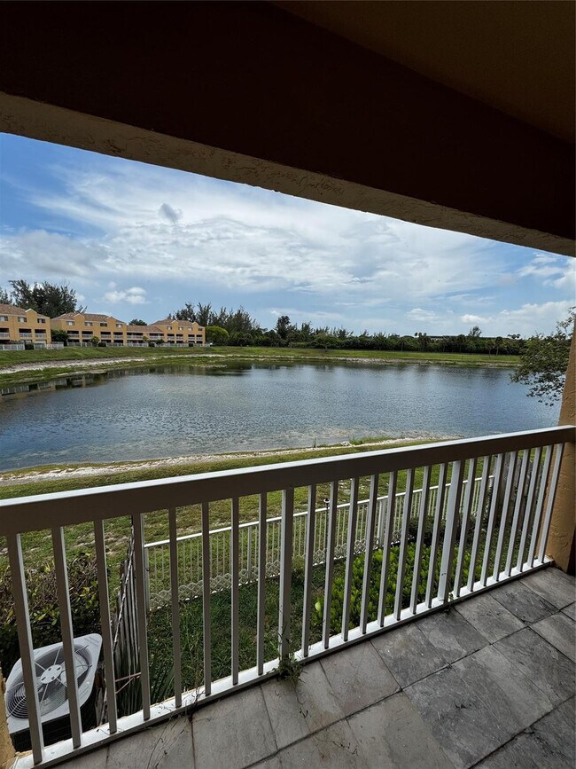 Building Photo - 5200 NW 31st Ave