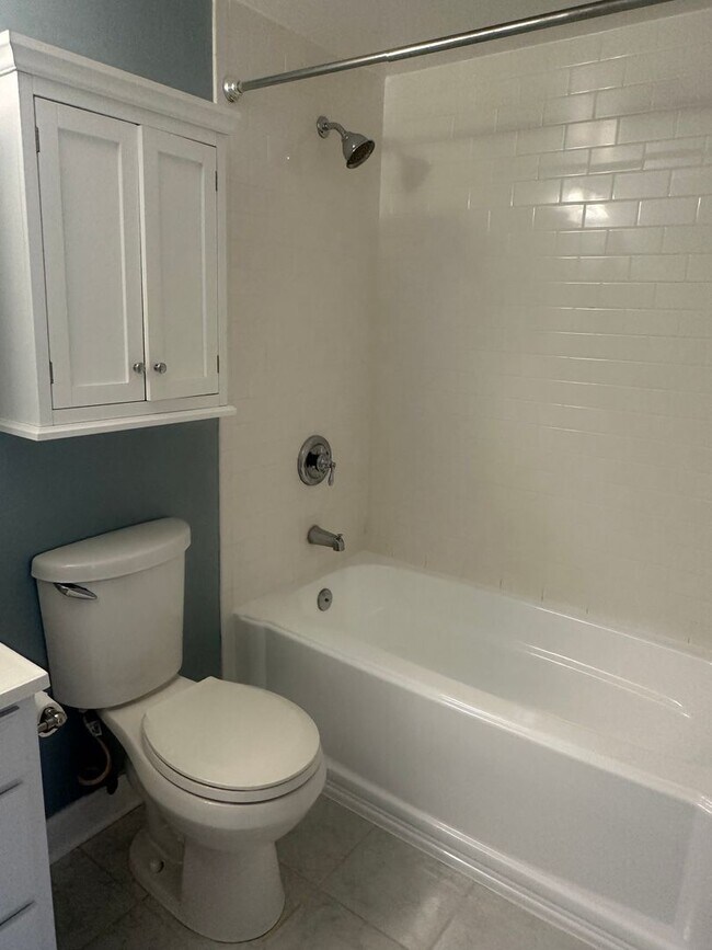 Building Photo - 801 S Pitt St