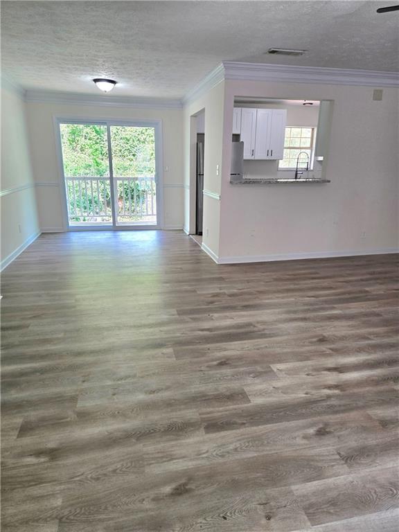 Building Photo - 106 Sterling Ct