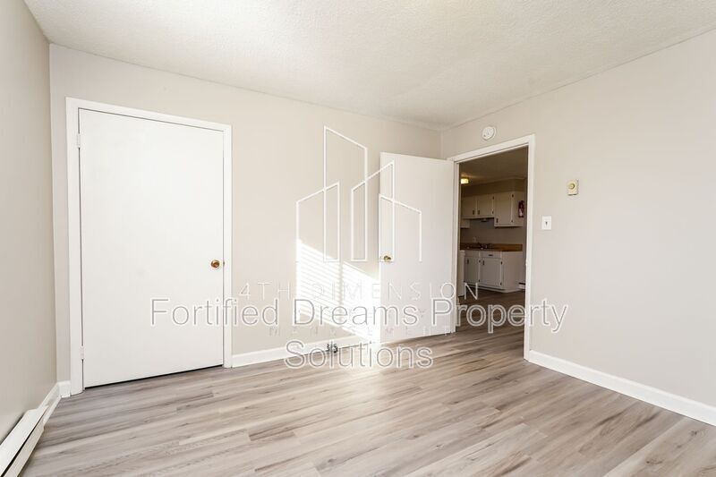 Building Photo - 4368 Ogburn Ave