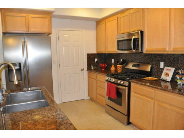 Kitchen - 1797 Snell Pl