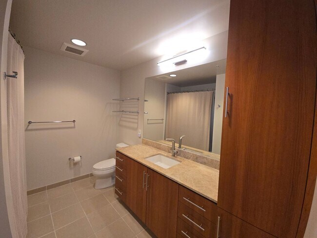 Building Photo - Luxury 14th Floor Studio at Axis in Downtown San Jose