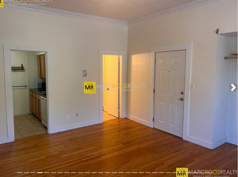 Building Photo - 591 Beacon St