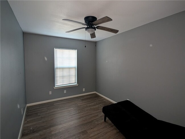 Building Photo - 4110 Lowman St