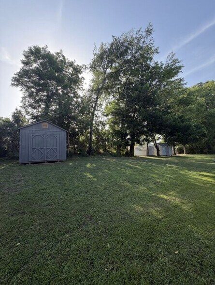 Building Photo - 3531 Sandpiper Dr