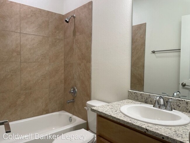 Building Photo - 4 br, 2 bath House - 2031 White Dove St SE