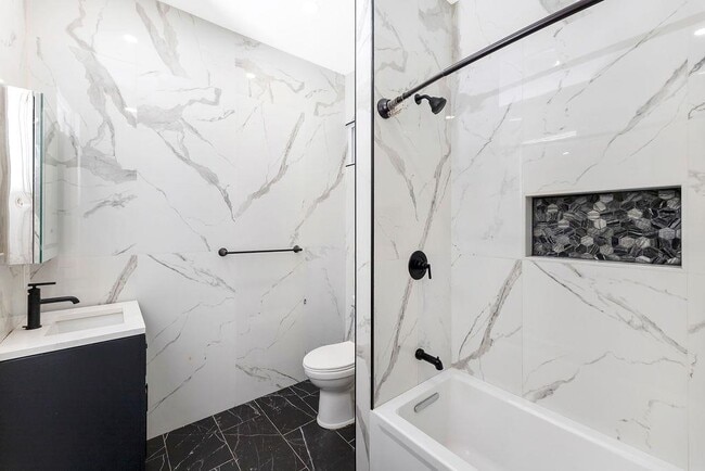 Building Photo - 385 Fairmount Ave