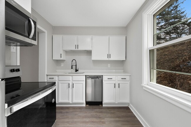 Primary Photo - SECURE your spot TODAY and ENJOY $100 OFF ...