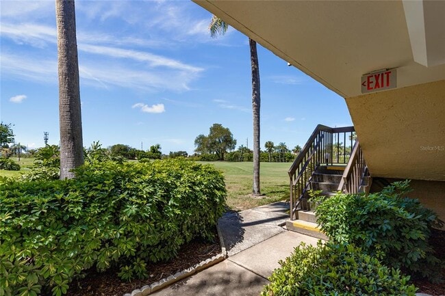 Building Photo - 6104 Palma Del Mar Blvd S