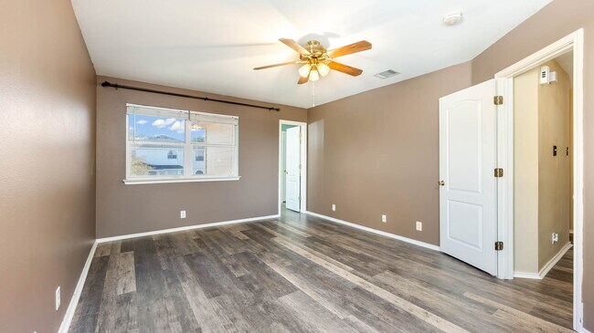 Building Photo - 638 Coral Harbor