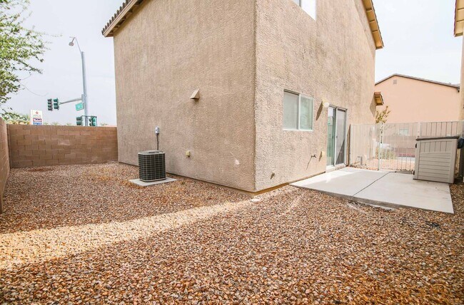 Building Photo - 7204 Platinum Peak Ave