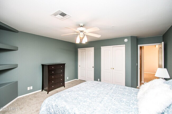 Building Photo - 15223 E Aspen