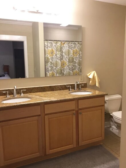 Building Photo - 4021 Valley Springs Rd