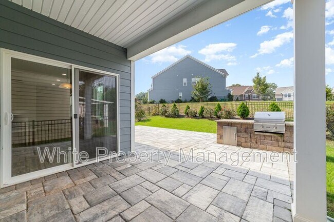 Building Photo - 757 Garrett Green Way