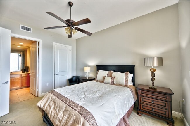 Building Photo - 2104 W First St