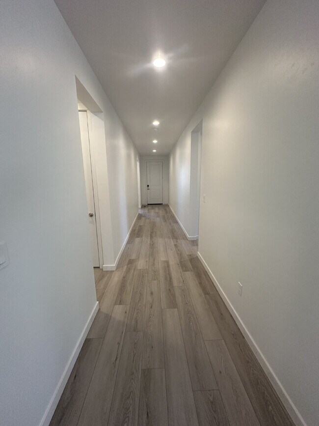 Building Photo - Brand New 4 Bed 3 Bath home!