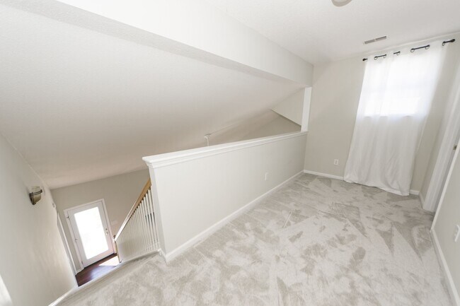 Building Photo - 3 Bedroom 3 Bath Single Family Home in Bridges of Summerville - Summerville