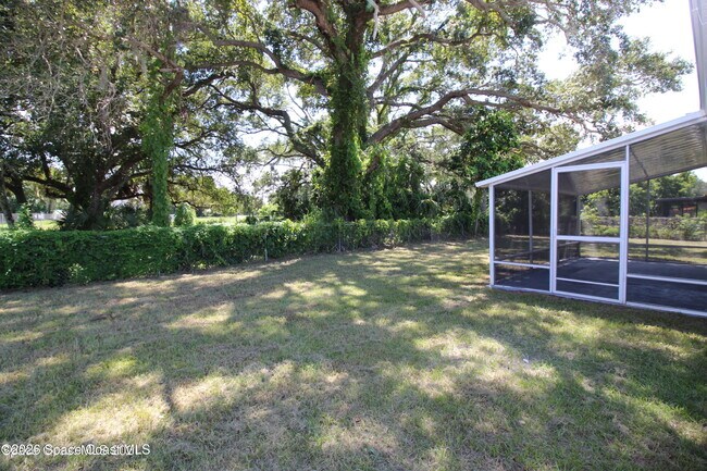 Building Photo - 75 Rivercliff Ln