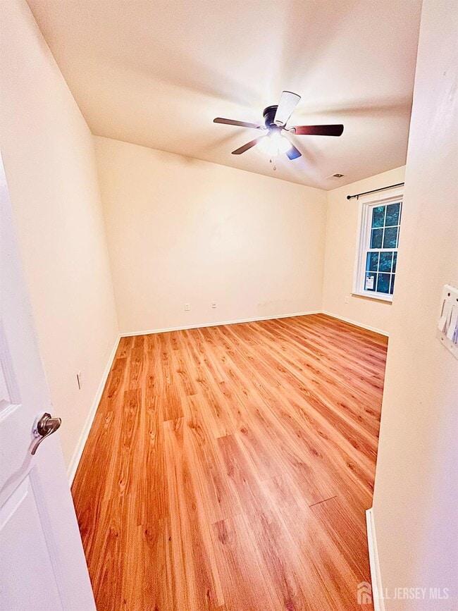 Building Photo - 4183 Bayberry Ct