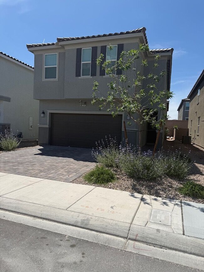 Building Photo - Spacious Home in Belcarra