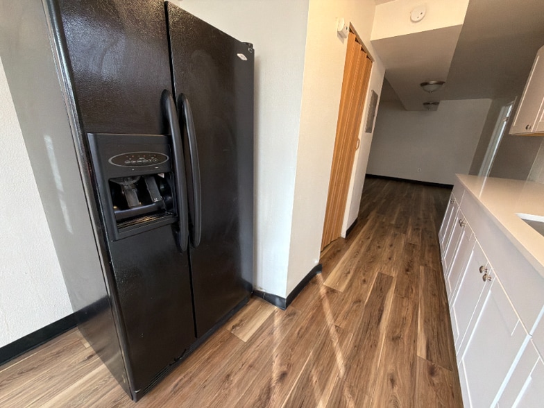 Building Photo - 1500 8th St