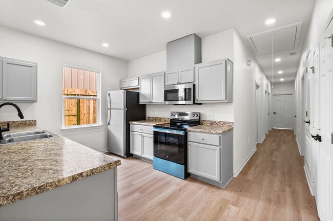 Building Photo - 4415 Castor St